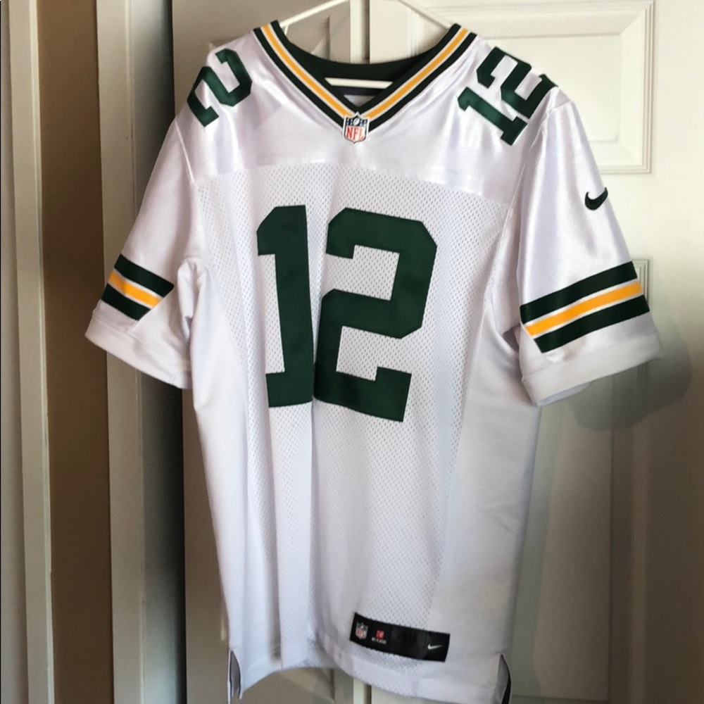 Aaron Rodgers on field jersey
